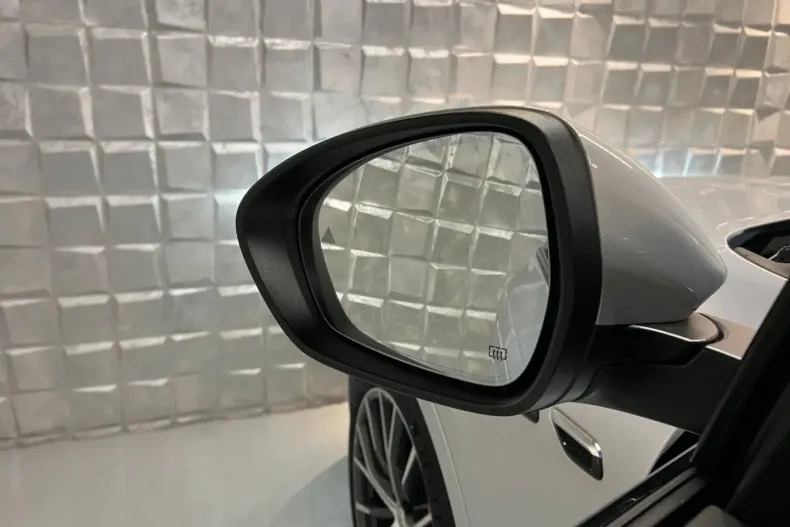 Maserati Grecale din 2023 cu 19.978 km - oferta MAS170987 - foto 23