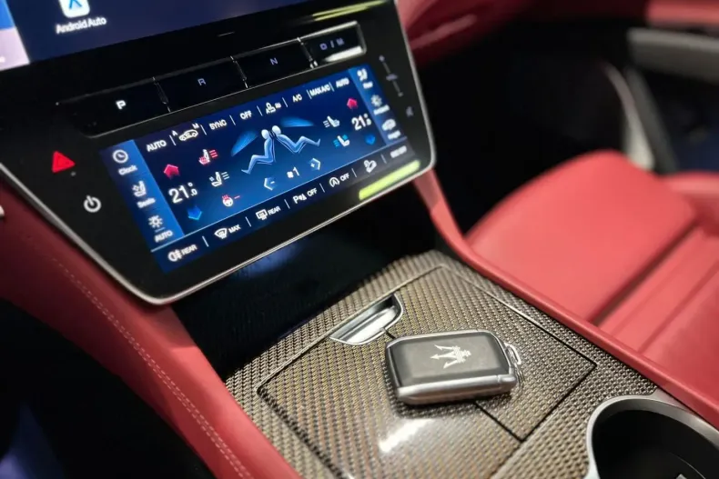 Maserati Grecale din 2023 cu 19.978 km - oferta MAS170987 - foto 28