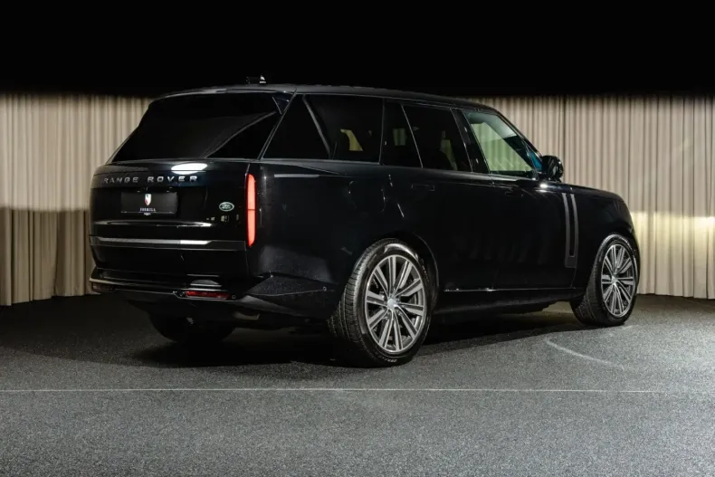 Land Rover Range Rover din 2023 cu 16.500 km - oferta LAN170992 - foto 2