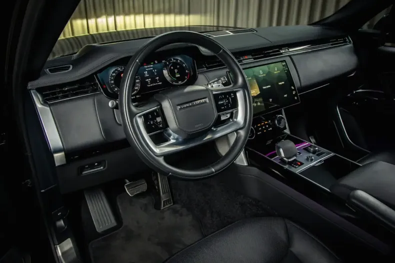 Land Rover Range Rover din 2023 cu 16.500 km - oferta LAN170992 - foto 10