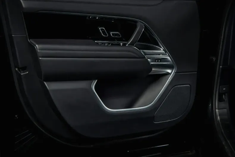 Land Rover Range Rover din 2023 cu 16.500 km - oferta LAN170992 - foto 13