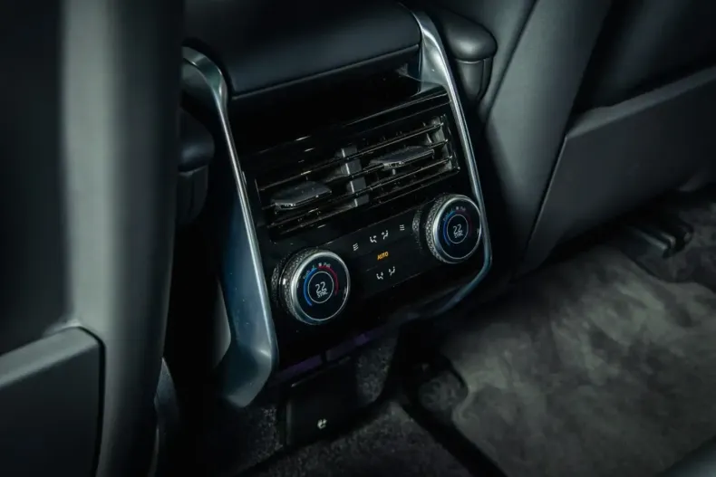 Land Rover Range Rover din 2023 cu 16.500 km - oferta LAN170992 - foto 20