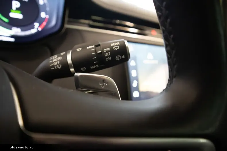 Land Rover Range Rover din 2023 cu 58.100 km - oferta LAN170993 - foto 19