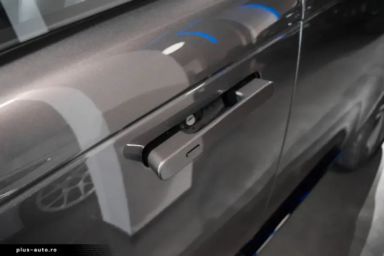 Land Rover Range Rover din 2023 cu 44.900 km - oferta LAN170997 - foto 26