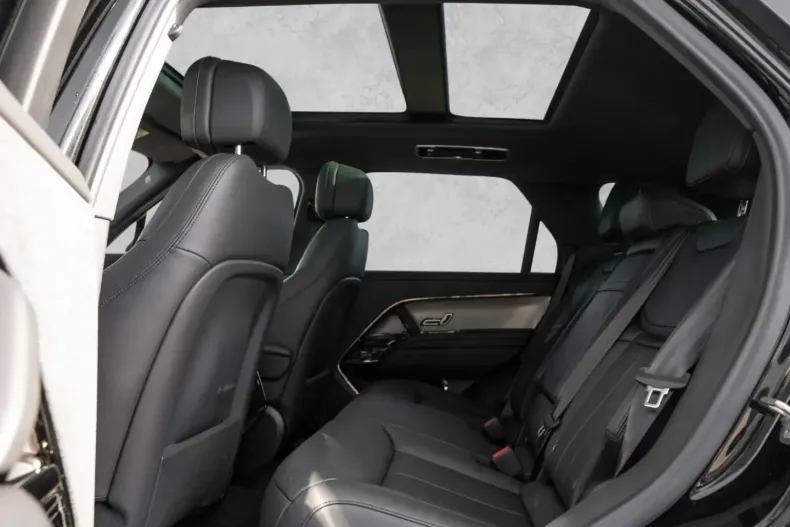 Land Rover Range Rover Sport din 2023 cu 73.659 km - oferta LAN170999 - foto 8