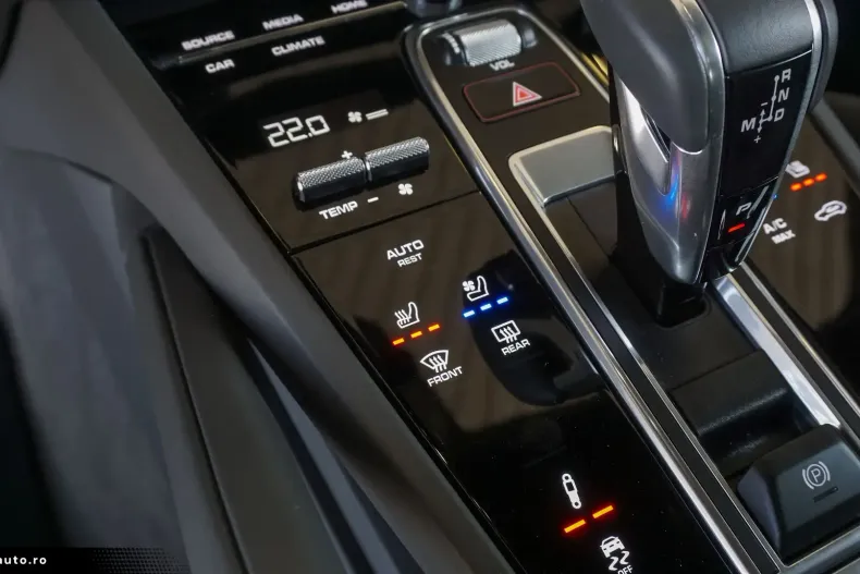 Porsche Cayenne din 2023 cu 39.990 km - oferta POR171004 - foto 14