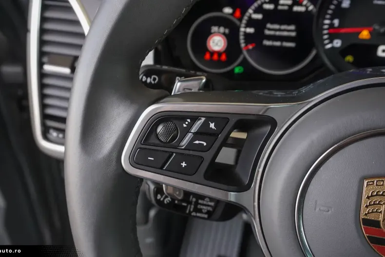 Porsche Cayenne din 2023 cu 39.990 km - oferta POR171004 - foto 19