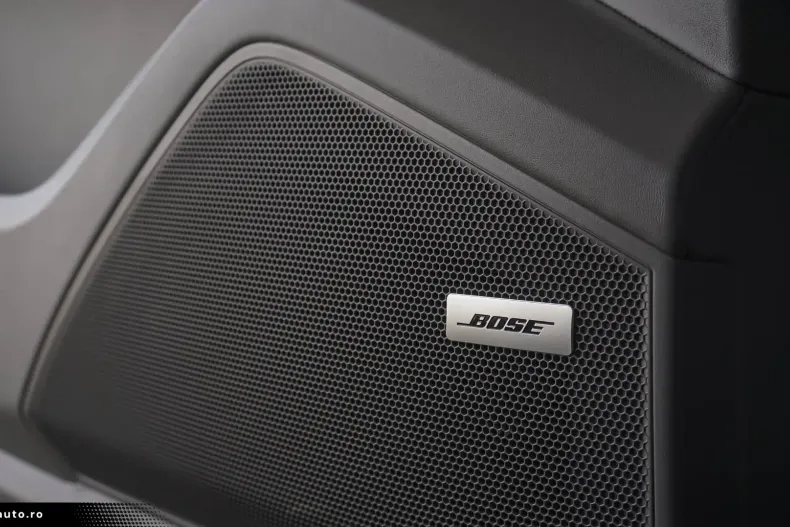 Porsche Cayenne din 2023 cu 39.990 km - oferta POR171004 - foto 25