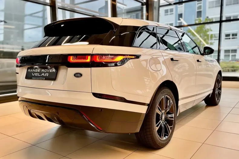 Land Rover Range Rover Velar din 2023 cu 2.907 km - oferta LAN171005 - foto 2