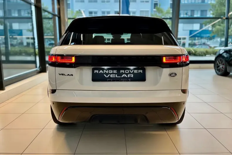 Land Rover Range Rover Velar din 2023 cu 2.907 km - oferta LAN171005 - foto 7
