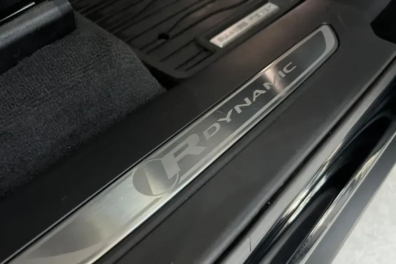 Land Rover Range Rover Velar din 2023 cu 36.000 km - oferta LAN171006 - foto 17