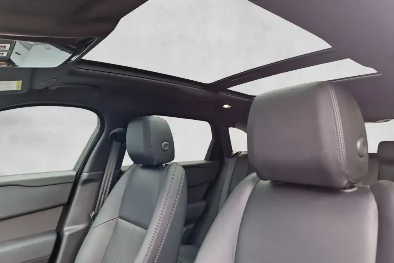 Land Rover Range Rover Velar din 2023 cu 11.628 km - oferta LAN171010 - foto 5