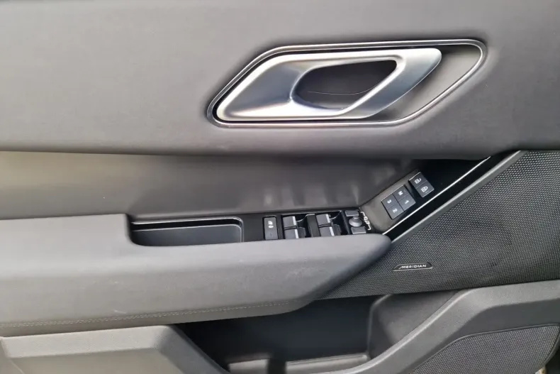 Land Rover Range Rover Velar din 2023 cu 11.628 km - oferta LAN171010 - foto 14