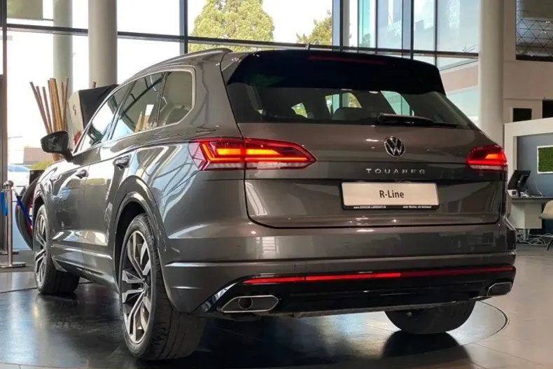 Volkswagen Touareg din 2023 cu 55.287 km - oferta VOL171016 - foto 6