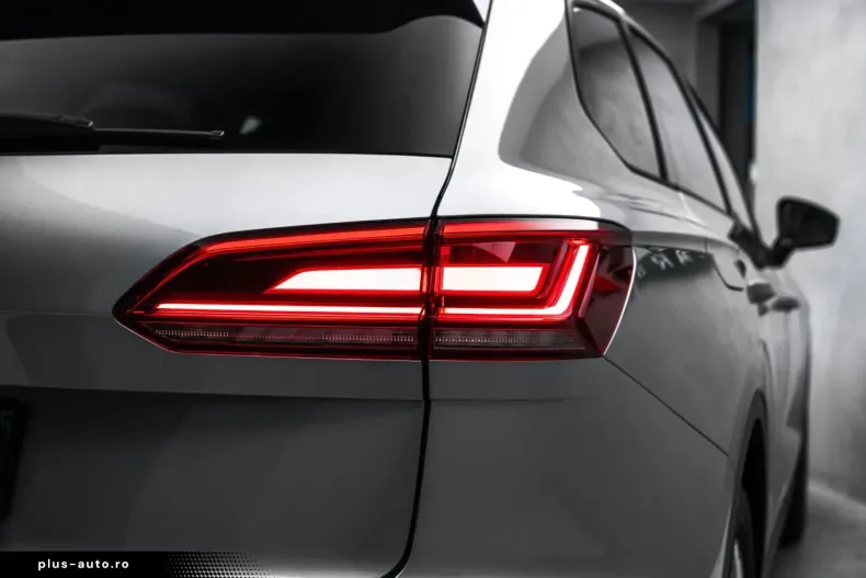 Volkswagen Touareg din 2023 cu 59.000 km - oferta VOL171019 - foto 9