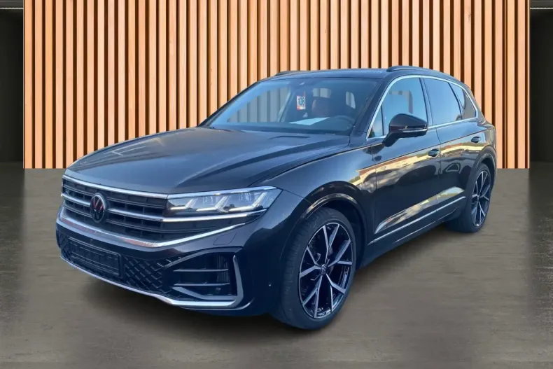 Volkswagen Touareg din 2023 cu 39.800 km - oferta VOL171022 - foto 2