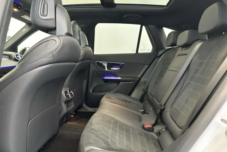 Mercedes-Benz GLC 300 din 2024 cu 33.904 km - oferta MER171034 - foto 11