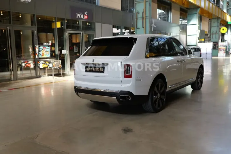 Rolls-Royce Cullinan din 2022 cu 38.000 km - oferta ROL171036 - foto 9
