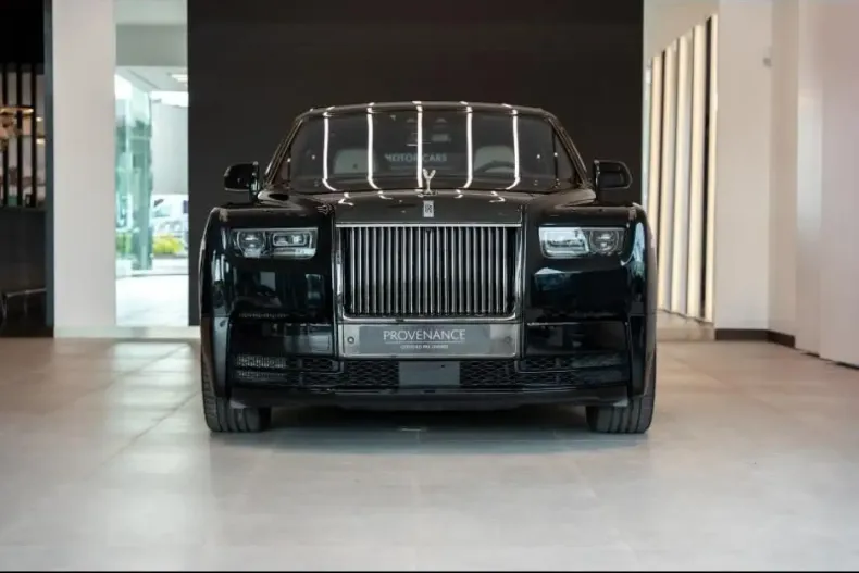 Rolls-Royce Phantom din 2023 cu 5.455 km - oferta ROL171037 - foto 2
