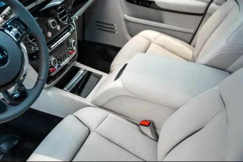 Rolls-Royce Phantom din 2023 cu 5.455 km - oferta ROL171037 - foto 8