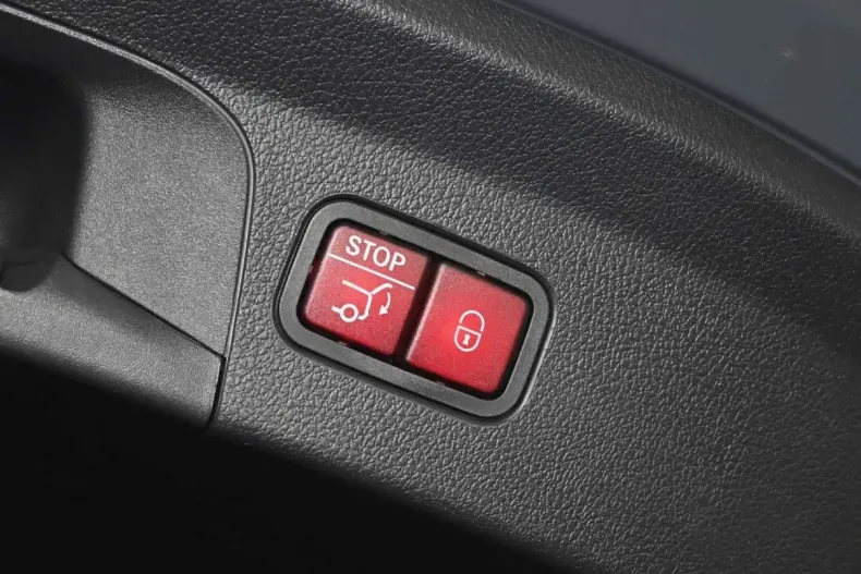 Mercedes-Benz GLE 450 din 2024 cu 19.987 km - oferta MER171053 - foto 23