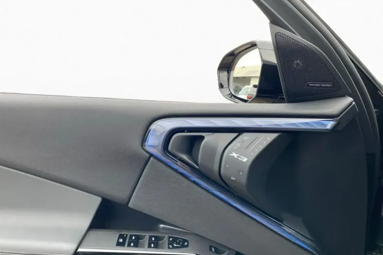 BMW X3 M50 din 2025 cu 24.872 km - oferta BMW171054 - foto 12