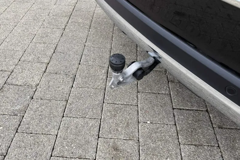 Mercedes-Benz GLE 450 din 2024 cu 22.439 km - oferta MER171061 - foto 9