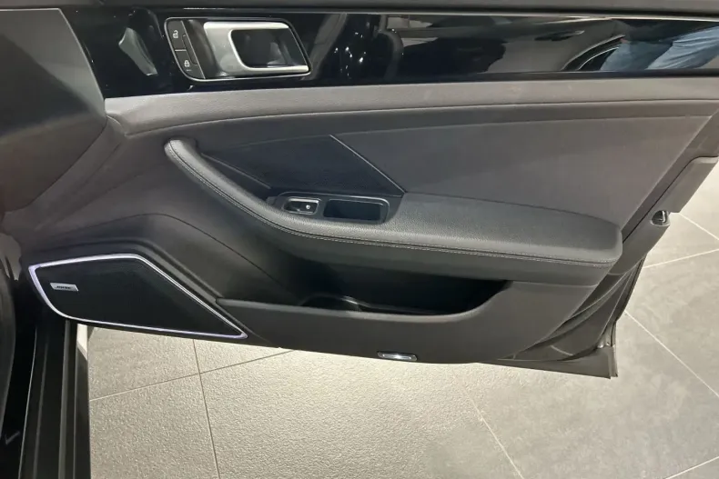 Porsche Panamera din 2023 cu 15.500 km - oferta POR171097 - foto 12