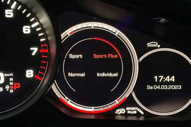 Porsche Panamera din 2021 cu 30.500 km - oferta POR171114 - foto 24