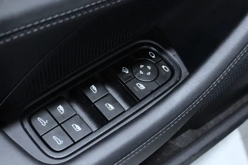 Porsche Panamera din 2025 cu 21.850 km - oferta POR171116 - foto 31