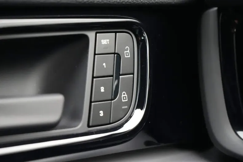 Porsche Panamera din 2025 cu 18.133 km - oferta POR171118 - foto 33