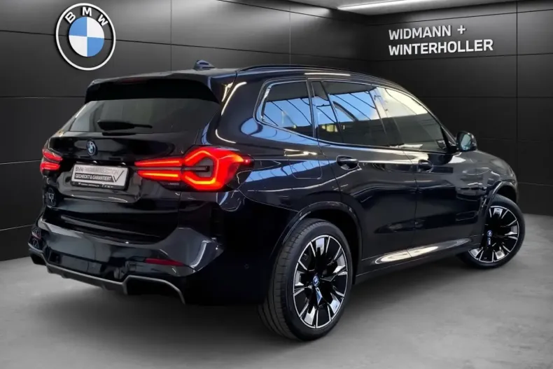 BMW iX3 din 2023 cu 30.900 km - oferta BMW171121 - foto 3