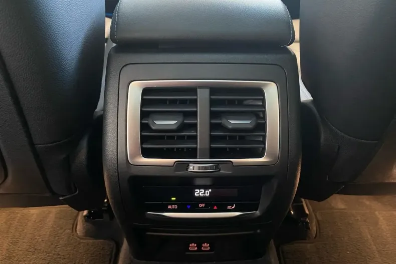 BMW iX3 din 2023 cu 30.900 km - oferta BMW171121 - foto 13