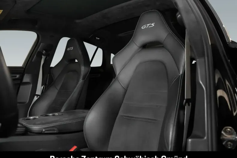 Porsche Panamera din 2022 cu 67.180 km - oferta POR171122 - foto 5