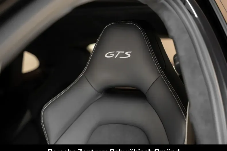 Porsche Panamera din 2022 cu 67.180 km - oferta POR171122 - foto 20