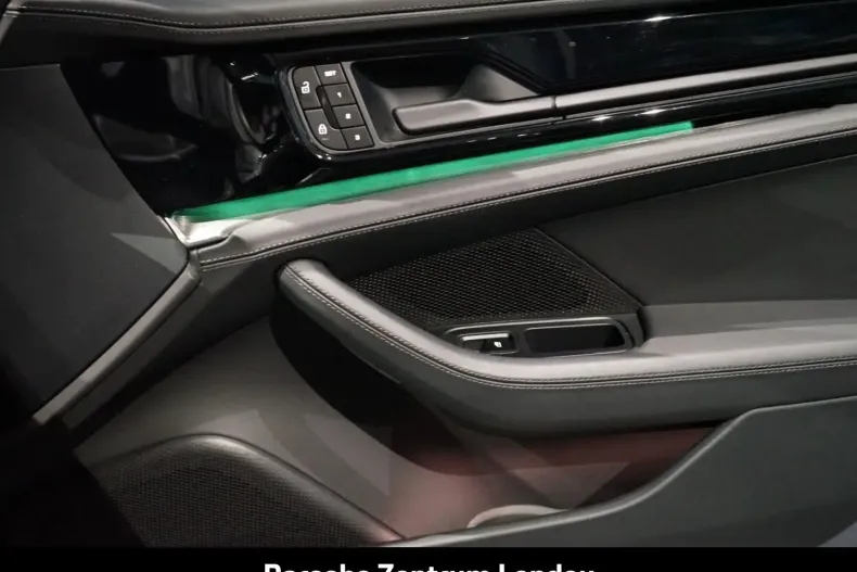 Porsche Panamera din 2024 cu 42.800 km - oferta POR171125 - foto 28