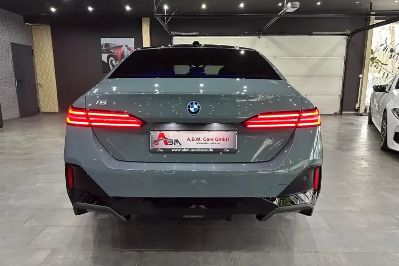 BMW i5 din 2024 cu 25.000 km - oferta BMW171133 - foto 5