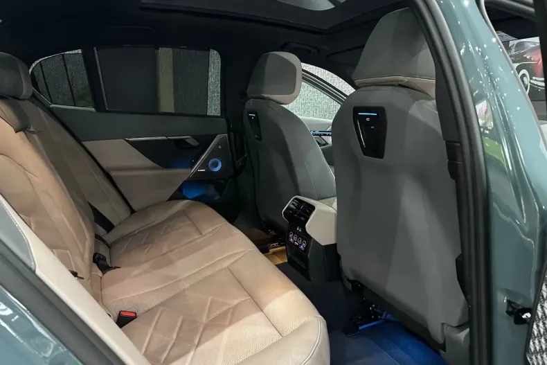 BMW i5 din 2024 cu 25.000 km - oferta BMW171133 - foto 8