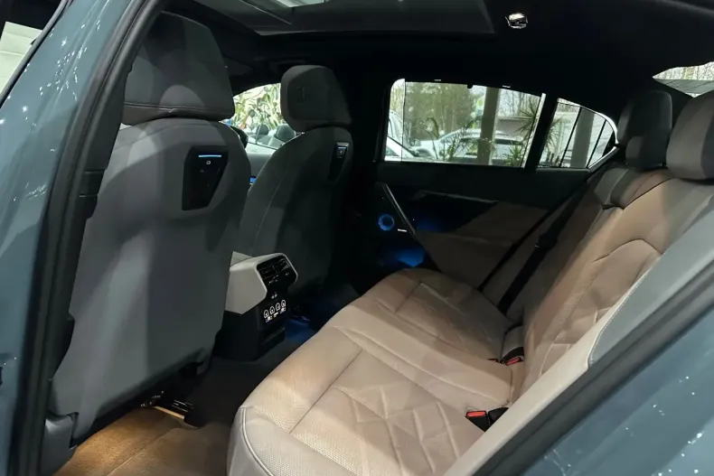 BMW i5 din 2024 cu 25.000 km - oferta BMW171133 - foto 9