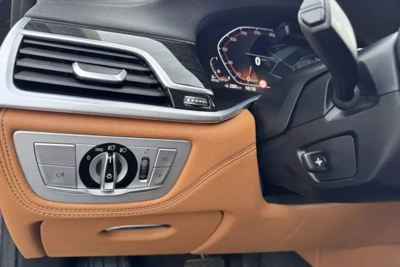 BMW 740 din 2021 cu 69.459 km - oferta BMW171137 - foto 20