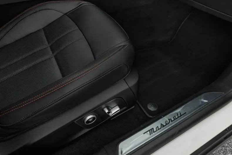 Maserati Levante din 2024 cu 32.900 km - oferta MAS171138 - foto 19