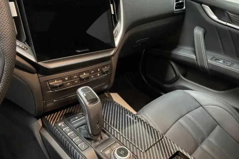 Maserati Ghibli din 2022 cu 37.000 km - oferta MAS171142 - foto 12