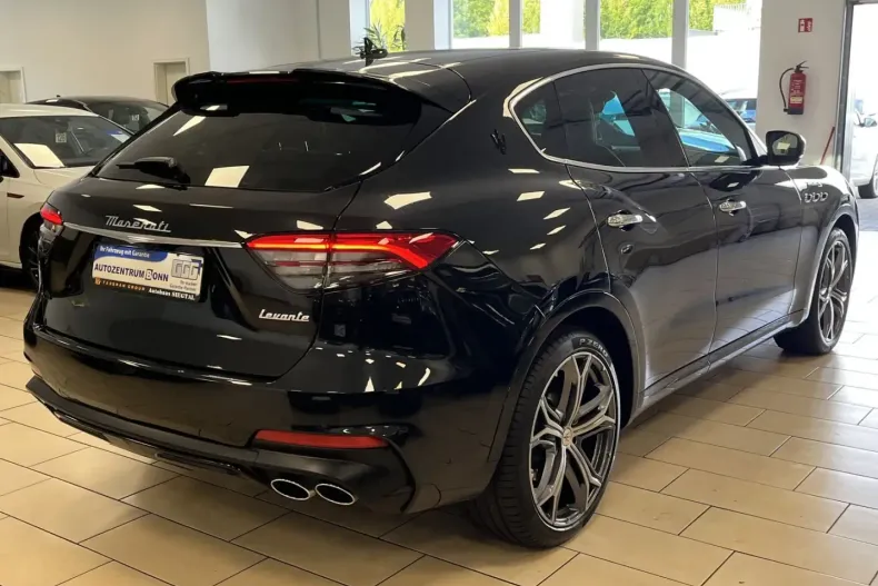 Maserati Levante din 2022 cu 13.491 km - oferta MAS171143 - foto 4