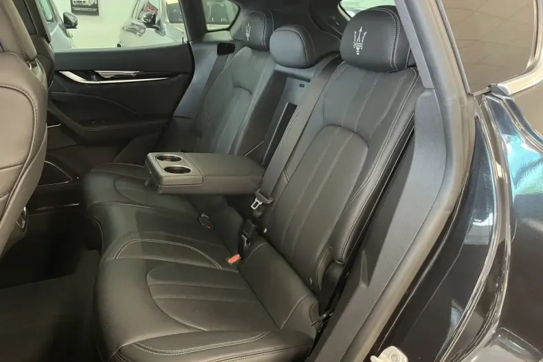 Maserati Levante din 2022 cu 13.491 km - oferta MAS171143 - foto 9