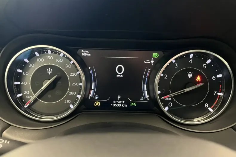 Maserati Levante din 2022 cu 13.491 km - oferta MAS171143 - foto 27