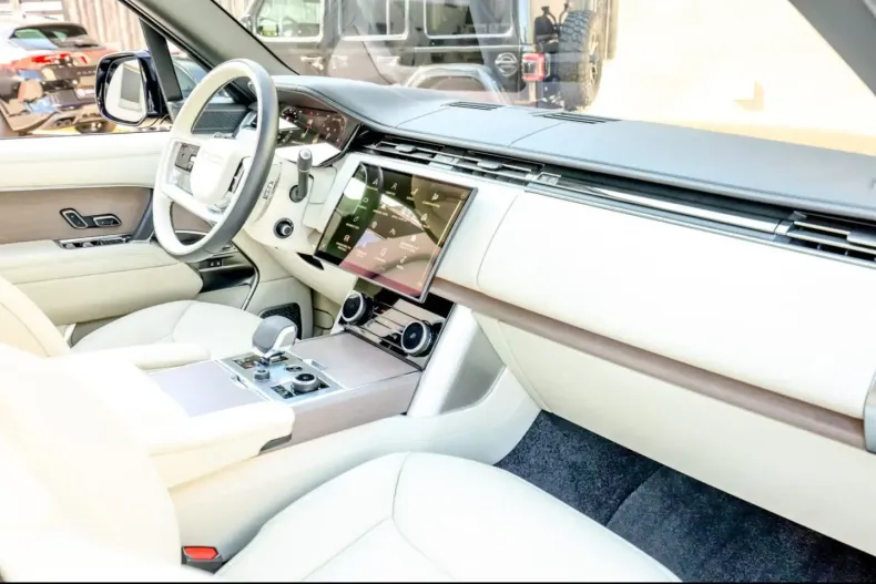 Land Rover Range Rover din 2022 cu 31.530 km - oferta LAN171151 - foto 21