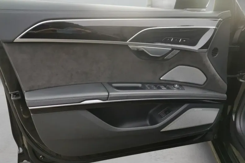 Audi A8 din 2021 cu 50.595 km - oferta AUD171155 - foto 6