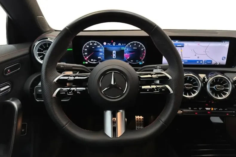 Mercedes-Benz CLA 220 din 2024 cu 5.843 km - oferta MER171158 - foto 13