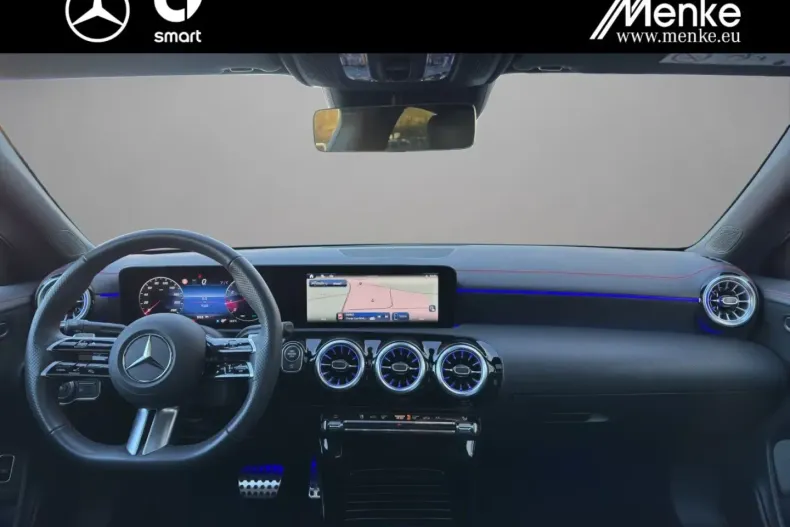 Mercedes-Benz CLA 200 din 2024 cu 9.316 km - oferta MER171159 - foto 8