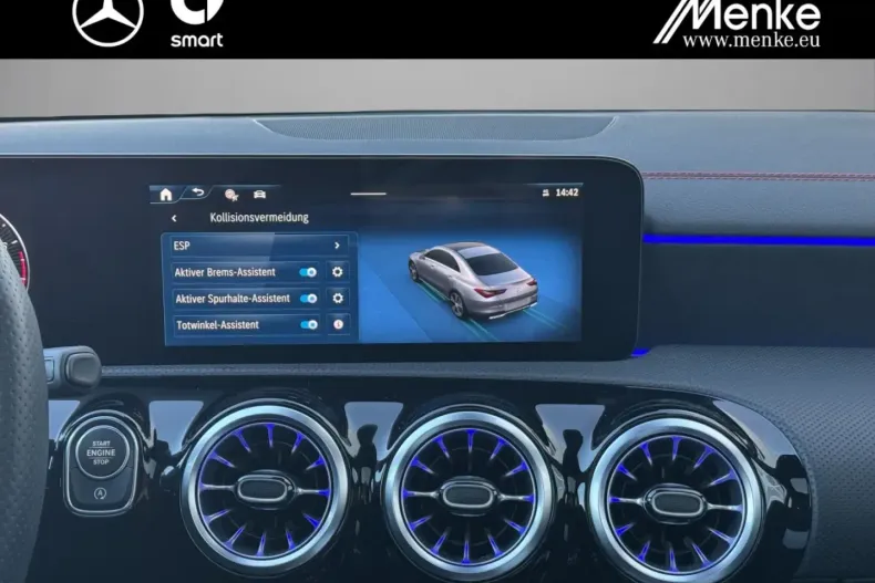 Mercedes-Benz CLA 200 din 2024 cu 9.316 km - oferta MER171159 - foto 13